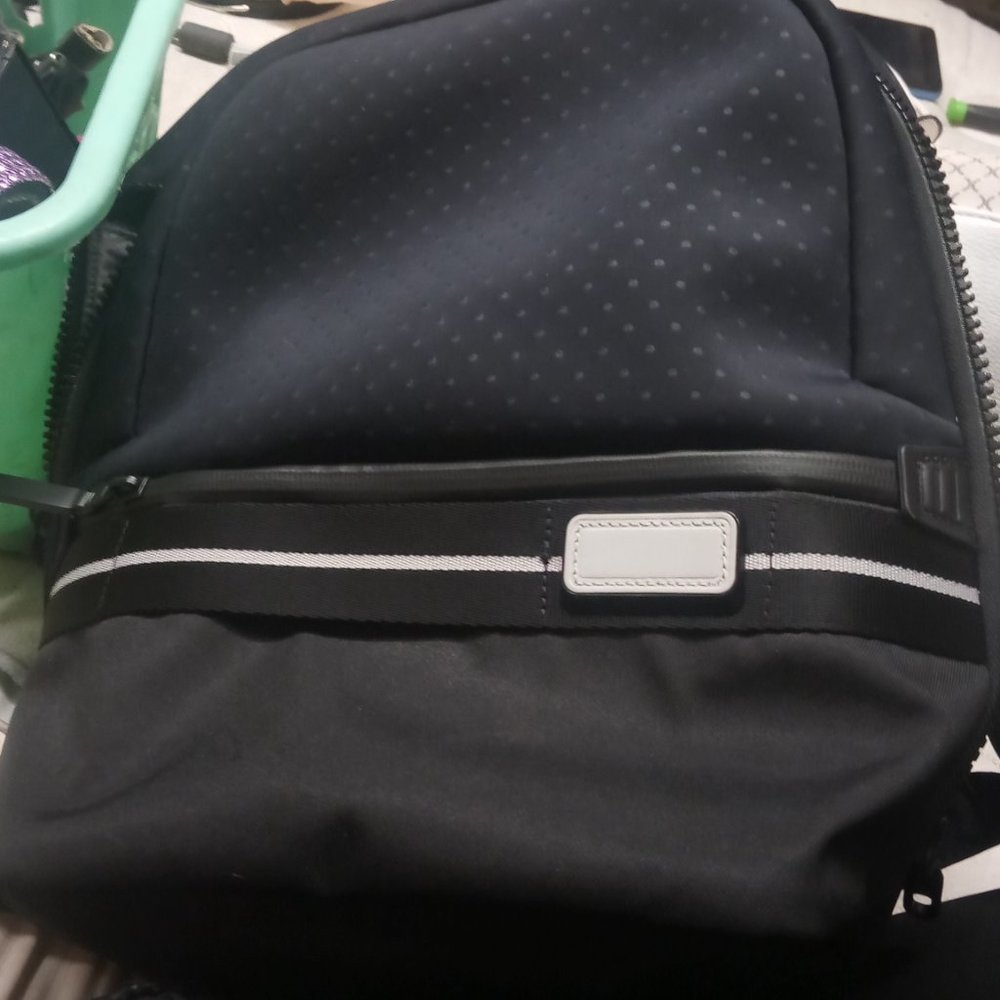 Tumi backpack - Picture 4 of 9
